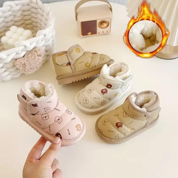 Chaussures de marche en fourrure chaude pour bébé